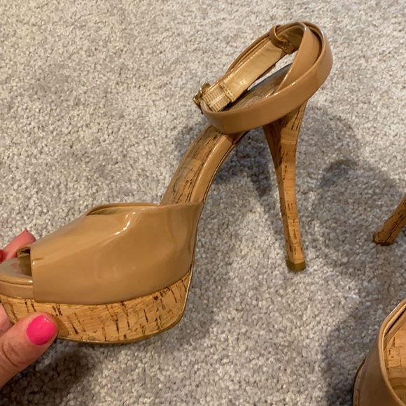 Jessica Simpson Roxee Heels - Picture 2 of 4